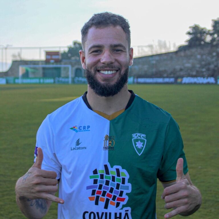 Renato Soares joga pelo Sporting da Covilhã neste sábado (30)
