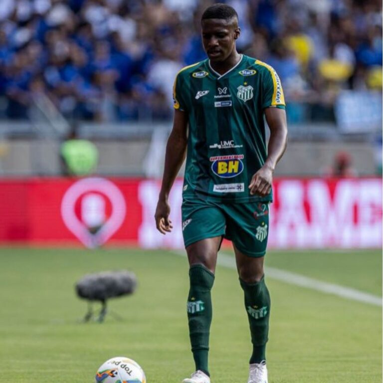 Dávisson Passos realiza assistência em empate do Uberlândia contra o Athletic