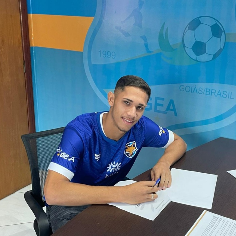 Grêmio Anápolis contrata dois jogadores para o quadro de atletas profissionais do clube