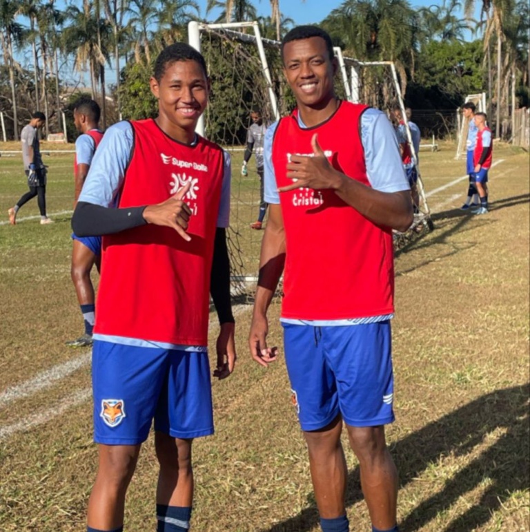 Grêmio Anápolis prorroga contratos de Deivid Miranda e Darlan Silva