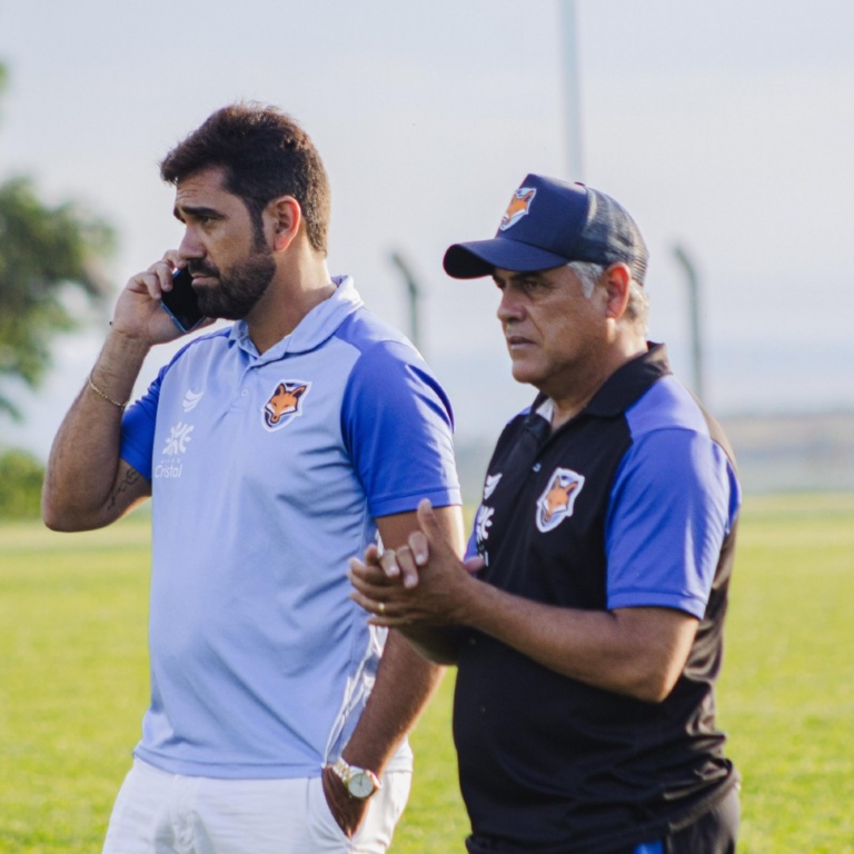 Grêmio Anápolis apresenta comissão técnica e mira vaga na Copa São Paulo 2026 como principal objetivo; assista o vídeo