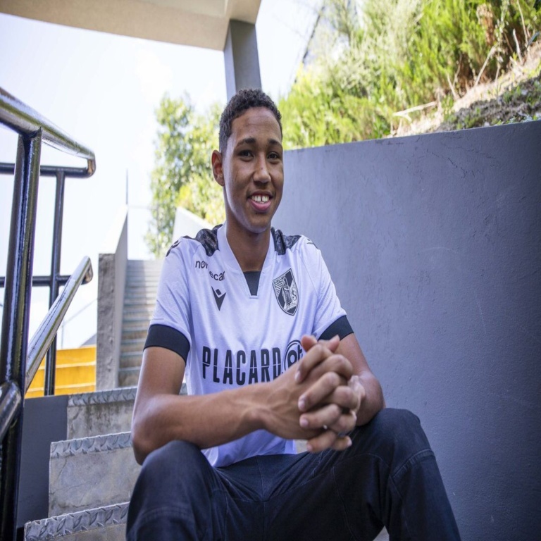 Grêmio Anápolis empresta lateral-esquerdo Deivid Miranda ao Vitória de Guimarães de Portugal