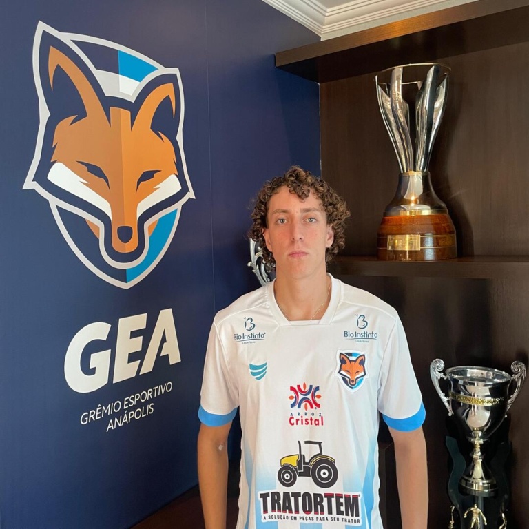 Grêmio Anápolis contrata lateral-esquerdo Túlio Sutilli, que estava no Galo Maringá/PR