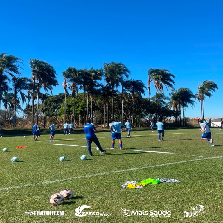 Grêmio Anápolis realiza primeiro treino oficial da pré-temporada 2026