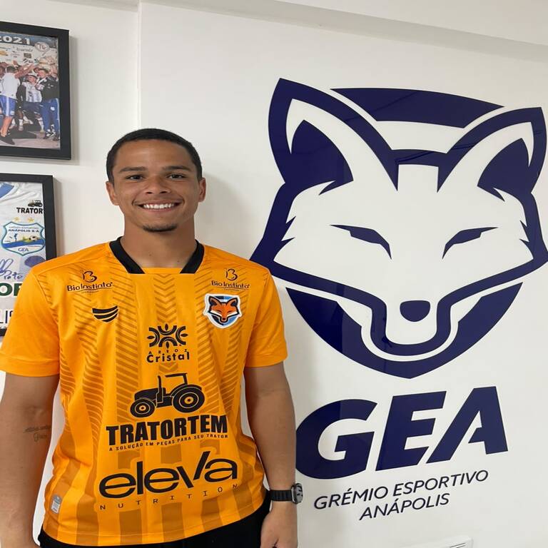 Grêmio Anápolis acerta a contratação do goleiro Kauã Paes