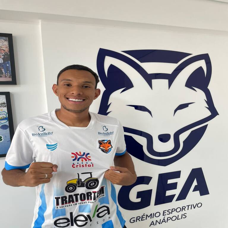 Grêmio Anápolis acerta a contratação do zagueiro Léo Gama