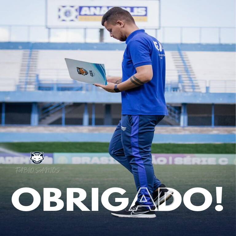 Grêmio Anápolis deseja sucesso a Fábio Santos em sua nova jornada na carreira