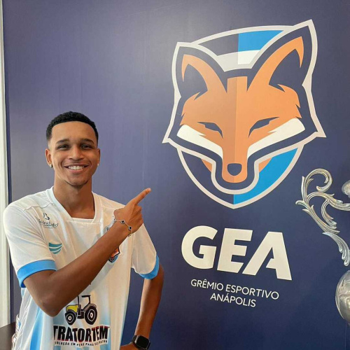 Grêmio Anápolis contrata Samuel Vitor, centroavante ex-Zumbi/AL