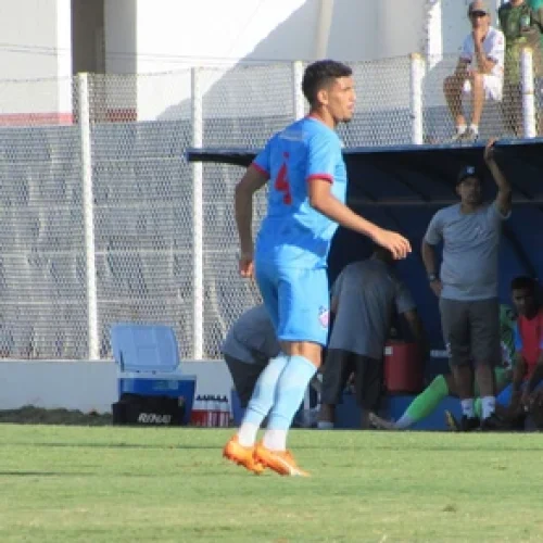 Guilherme Marques decide vaga pelo acesso com o Trindade neste domingo (19)