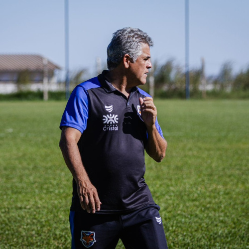 Técnico Lauro Martins vê GEA com elenco qualificado e a altura da elite da Copa Goiás sub-20, “melhor expectativa possível”