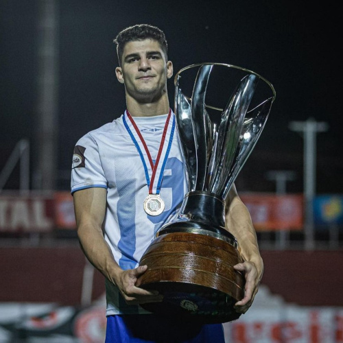 Grêmio Anápolis transfere em definitivo o centroavante Lucão ao Al-Markhiya do Catar