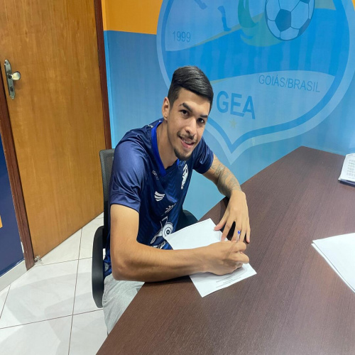 GEA anuncia a contratação do centroavante Victhor Pará para a sequência da Divisão de Acesso