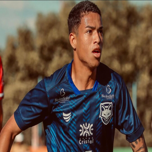 Volante Jeferson Pires segue no Grêmio Anápolis para a temporada 2026