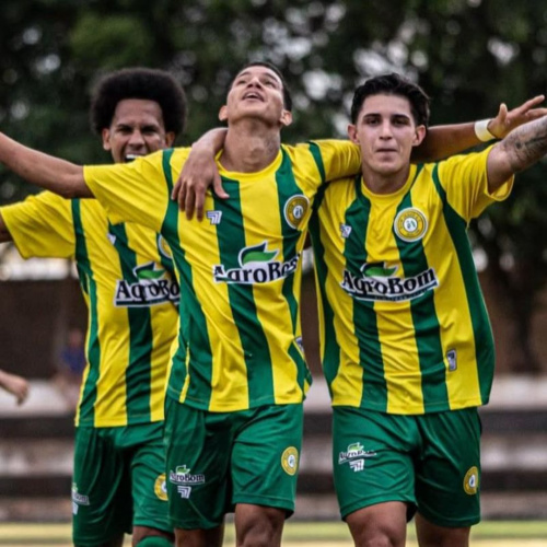 Atacante Wellington Oliveira exalta primeiro gol como profissional,”toda a honra e glória de Deus”